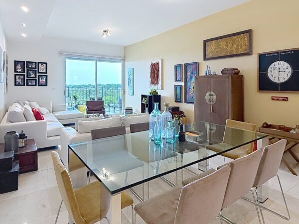 Modern Realty Co